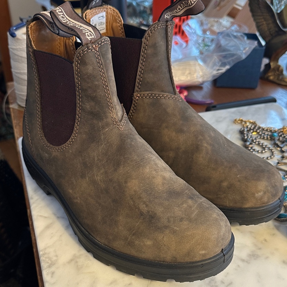 Blundstone women’s classics Leather Chelsea Boots